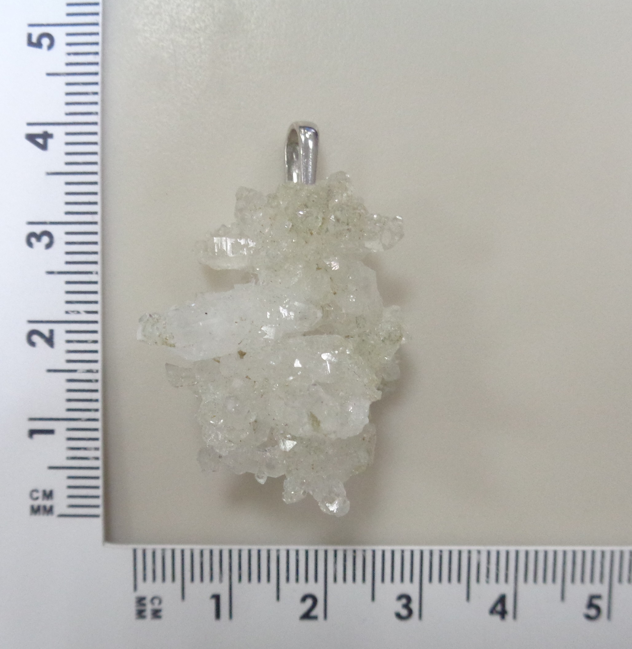 Серебряная подвеска с кальцитом